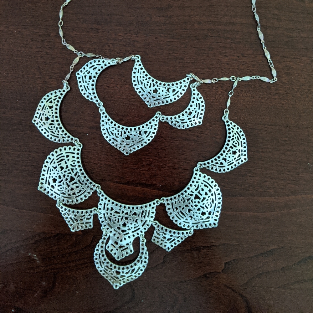 Stella and dot necklace